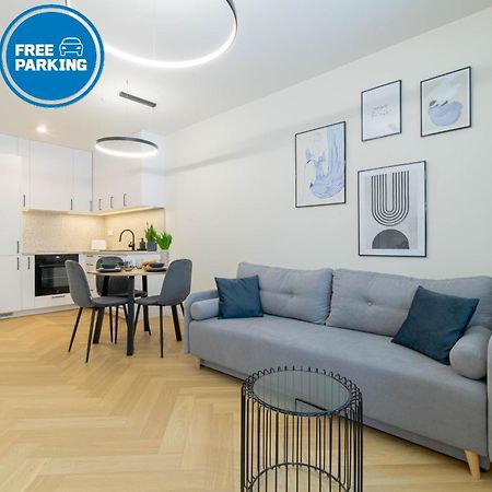 Blue Apartment Ceglana - Free Parking - Self Check-In Katowice Exterior foto